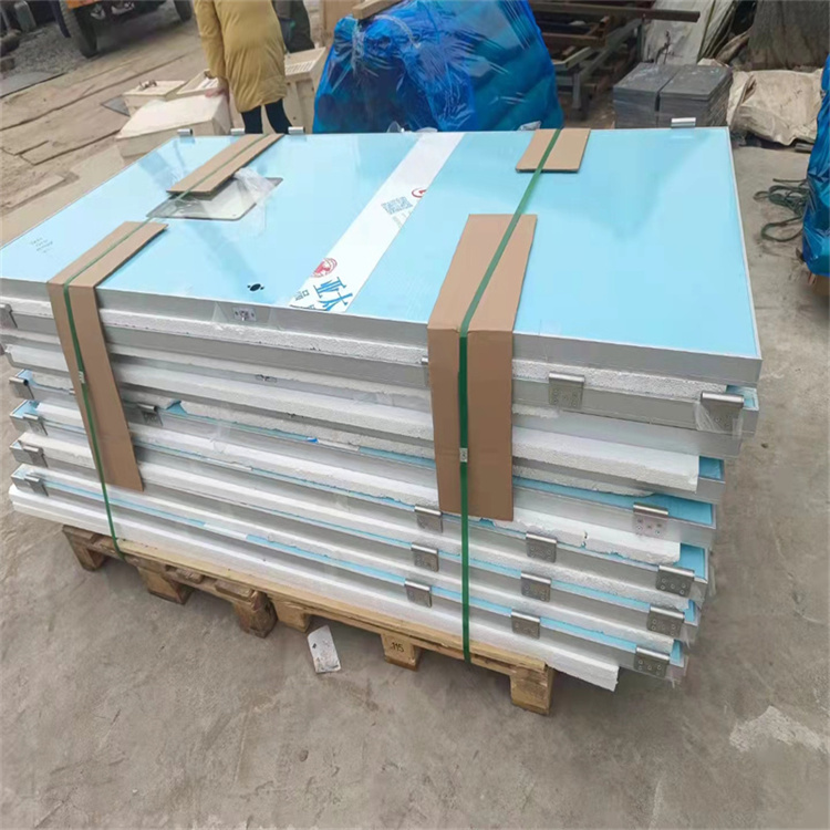 江苏工业防护先锋：定制化铅门解决方案全解析